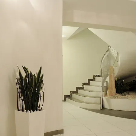 Caribia Pinarella 3*