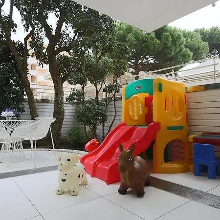 מלון Caribia Pinarella קרביה