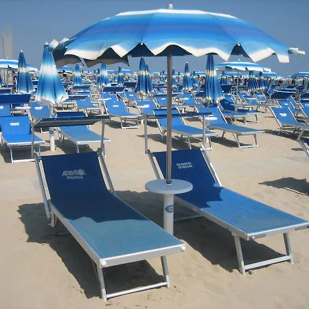 Caribia Pinarella Hotell