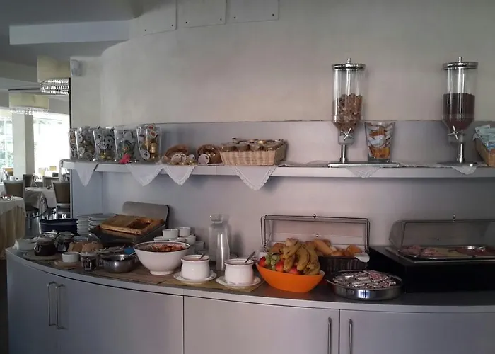 Caribia Pinarella Otel 3*