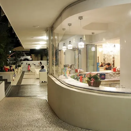 Caribia Pinarella Ξενοδοχείο 3*