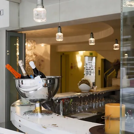 Caribia Pinarella 3*