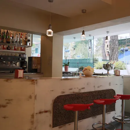 Caribia Pinarella Hotel 3*