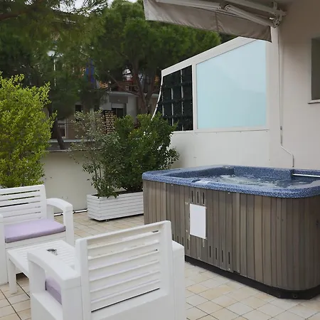 Caribia Pinarella Τσέρβια