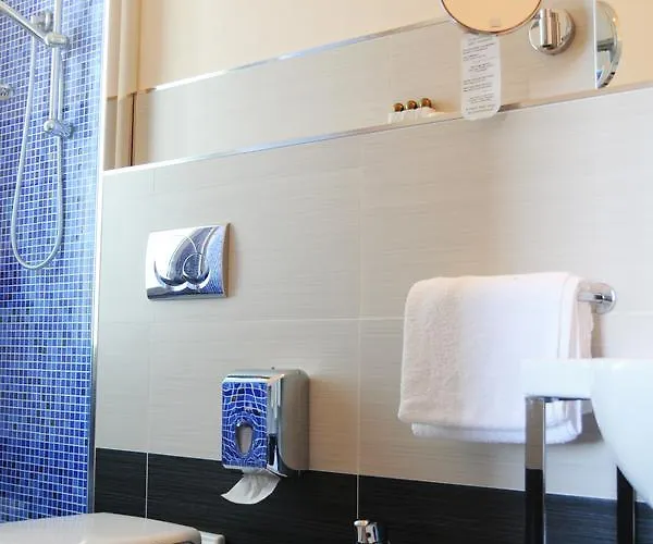 Caribia Pinarella Hotel 3*