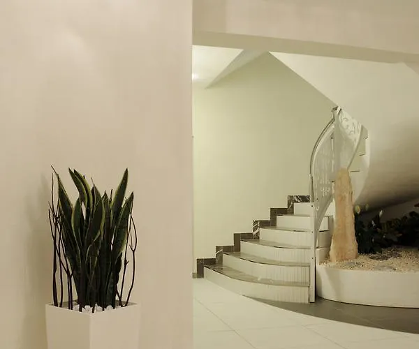 Caribia Pinarella 3*