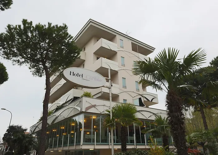 فندق Caribia Pinarella 3*