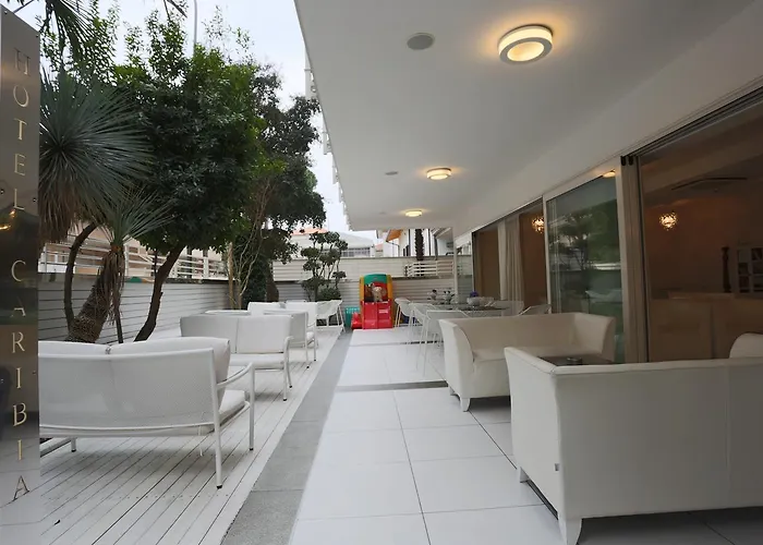 فندق Caribia Pinarella 3*